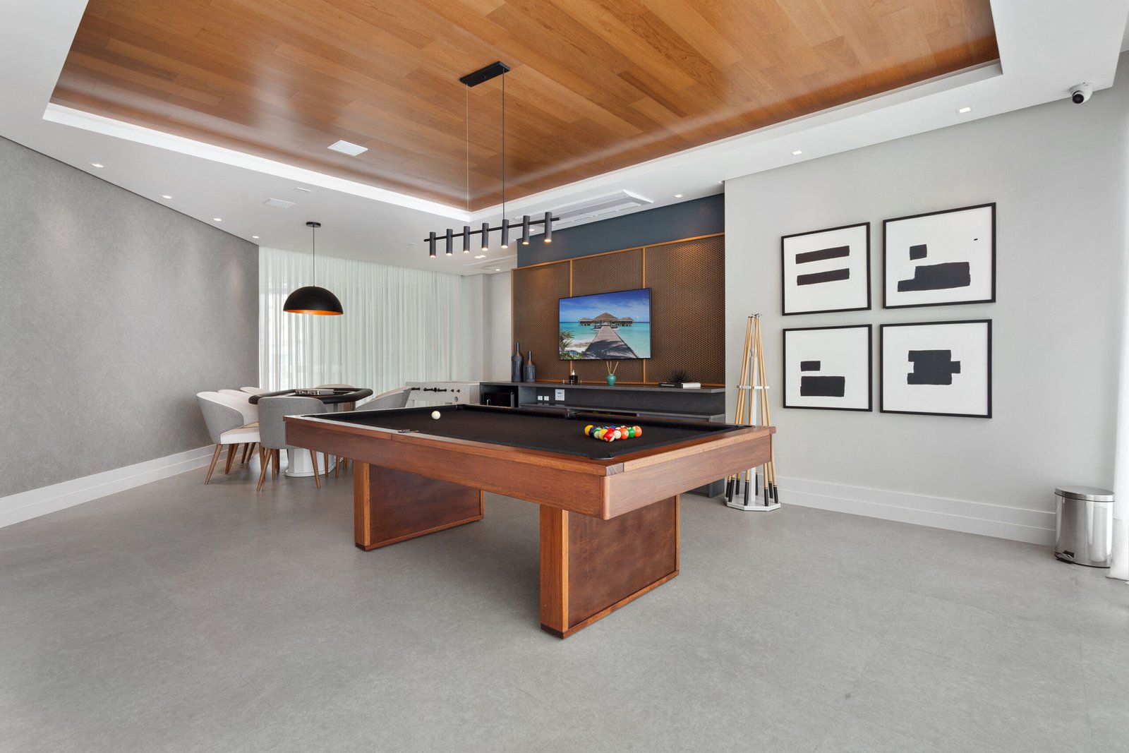 3 Bed, 4 Bath, ApartmentFor Sale, Centro, Santa Catarina, 88330-063