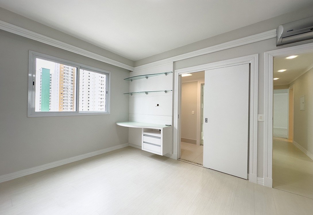 3 Bed, 2 Bath, ApartmentFor Sale, Centro, Santa Catarina, 88330-786