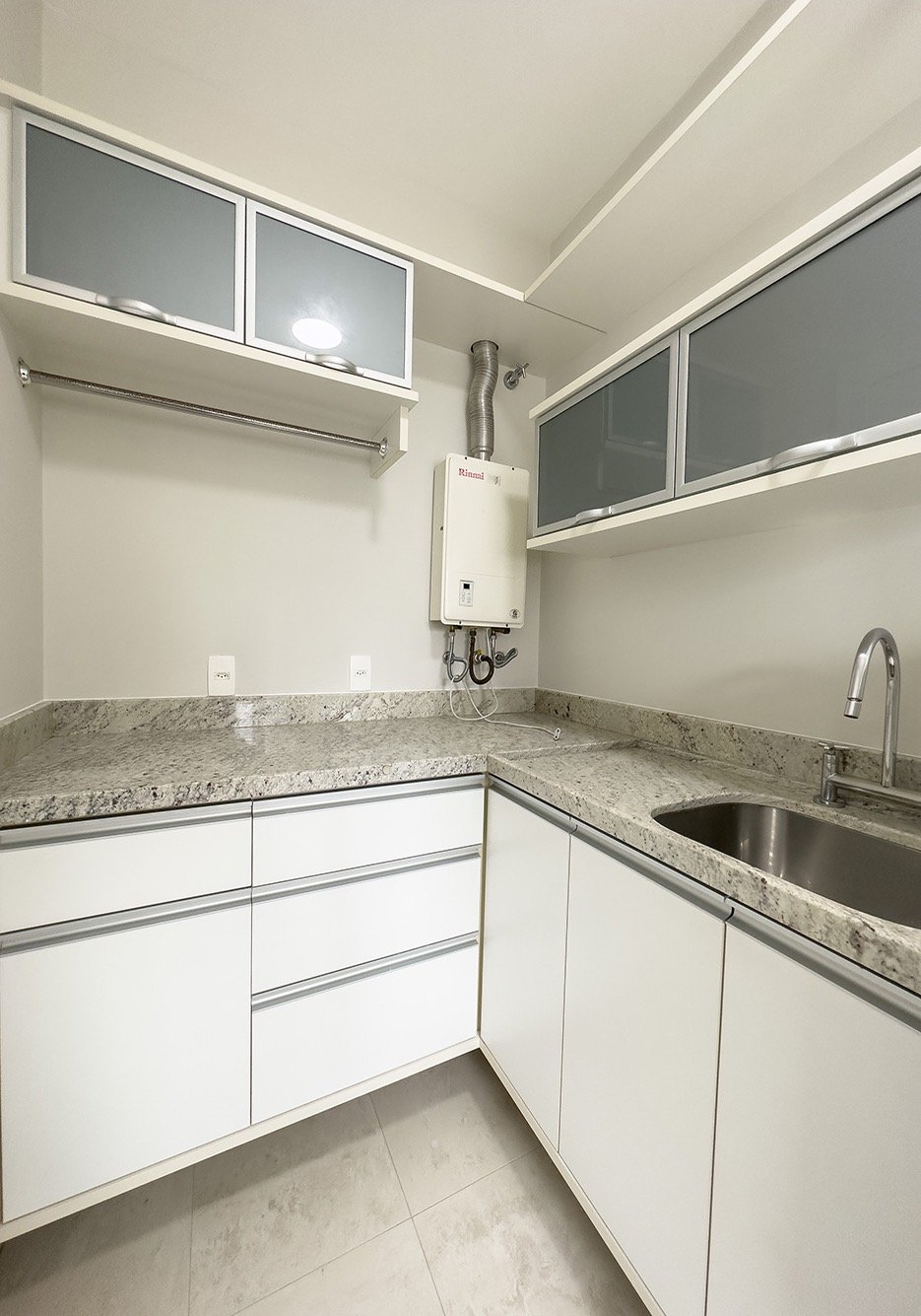 3 Bed, 2 Bath, ApartmentFor Sale, Centro, Santa Catarina, 88330-786