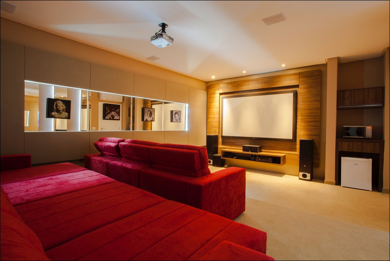 3 Bed, 4 Bath, ApartmentFor Sale, Centro, Santa Catarina, 88330-729