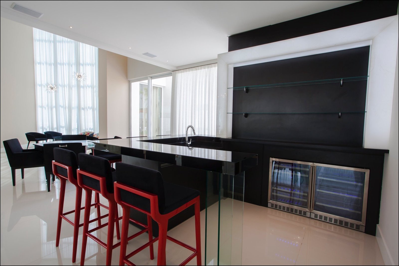 3 Bed, 4 Bath, ApartmentFor Sale, Centro, Santa Catarina, 88330-729