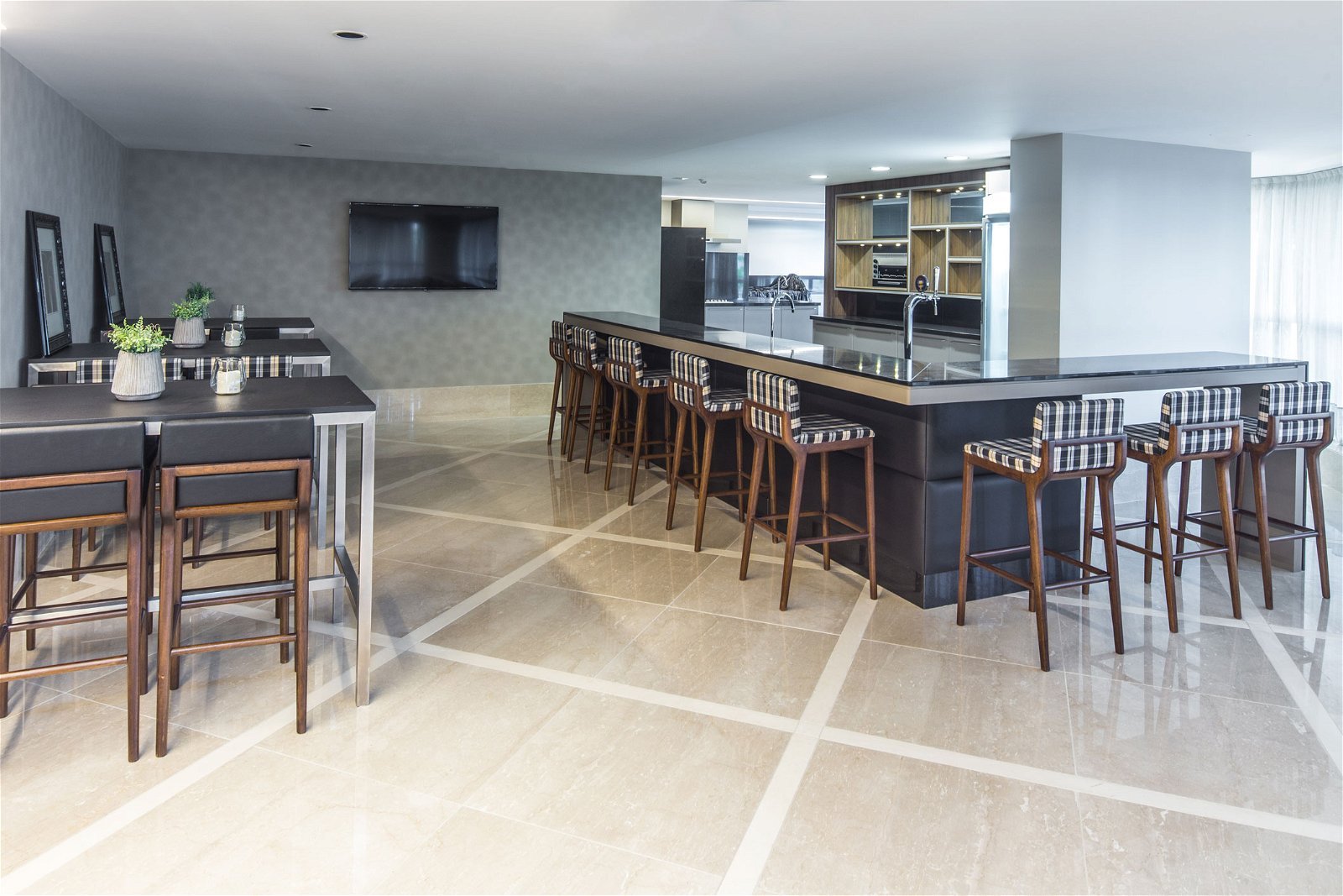 4 Bed, 5 Bath, ApartmentFor Sale, Centro, Santa Catarina, 88330-036