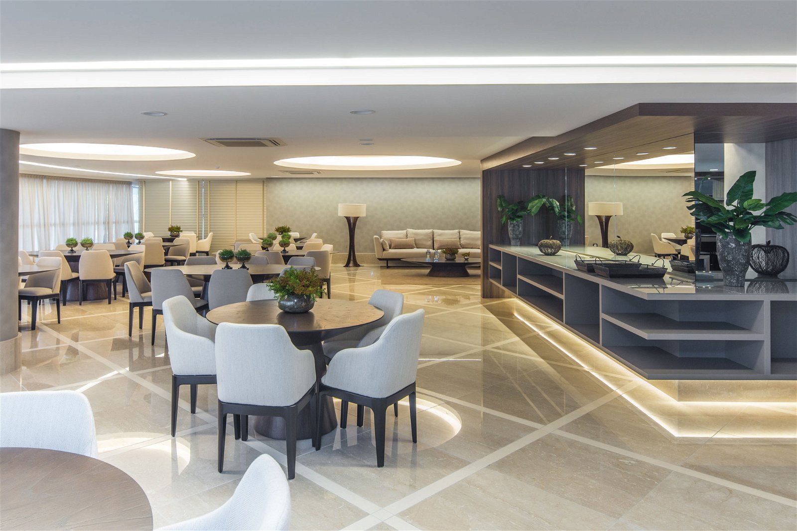 4 Bed, 5 Bath, ApartmentFor Sale, Centro, Santa Catarina, 88330-036