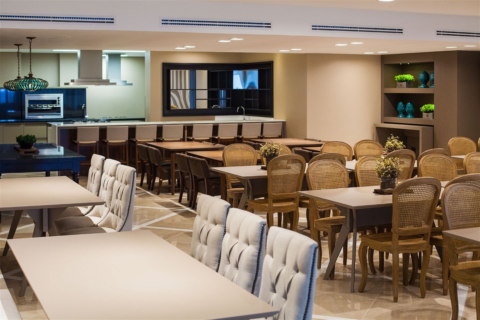 4 Bed, 5 Bath, ApartmentFor Sale, Centro, Santa Catarina, 88330-036