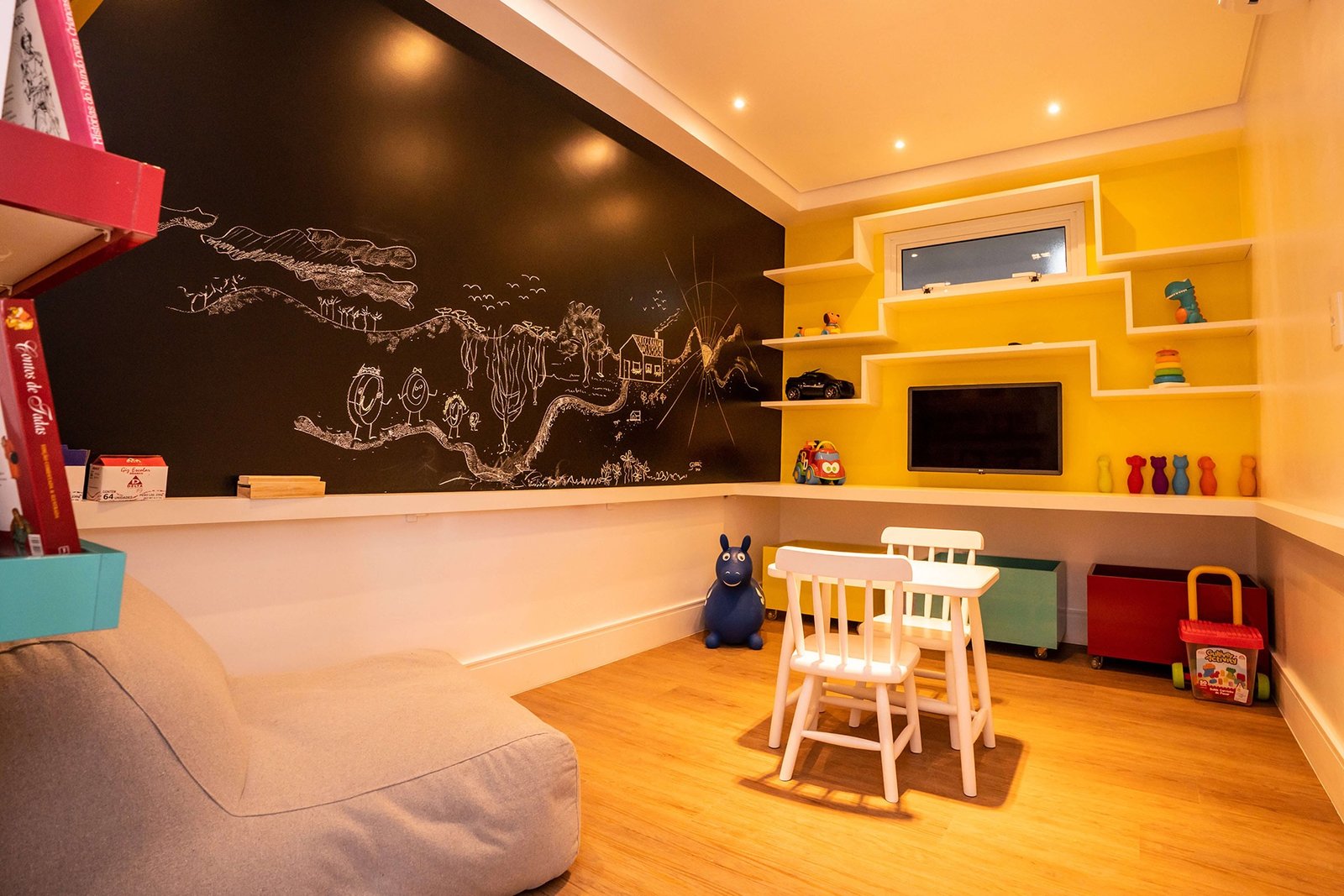 2 Bed, 2 Bath, ApartmentFor Sale, Santa Catarina, Trindade, 88036-001