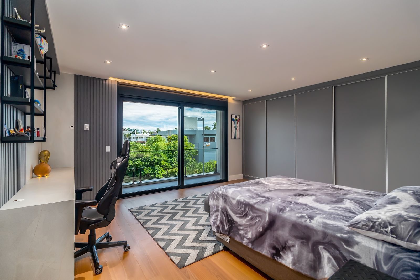 4 Bed, 5 Bath, HouseFor Sale, Jurerê Internacional, Santa Catarina, 88053-417