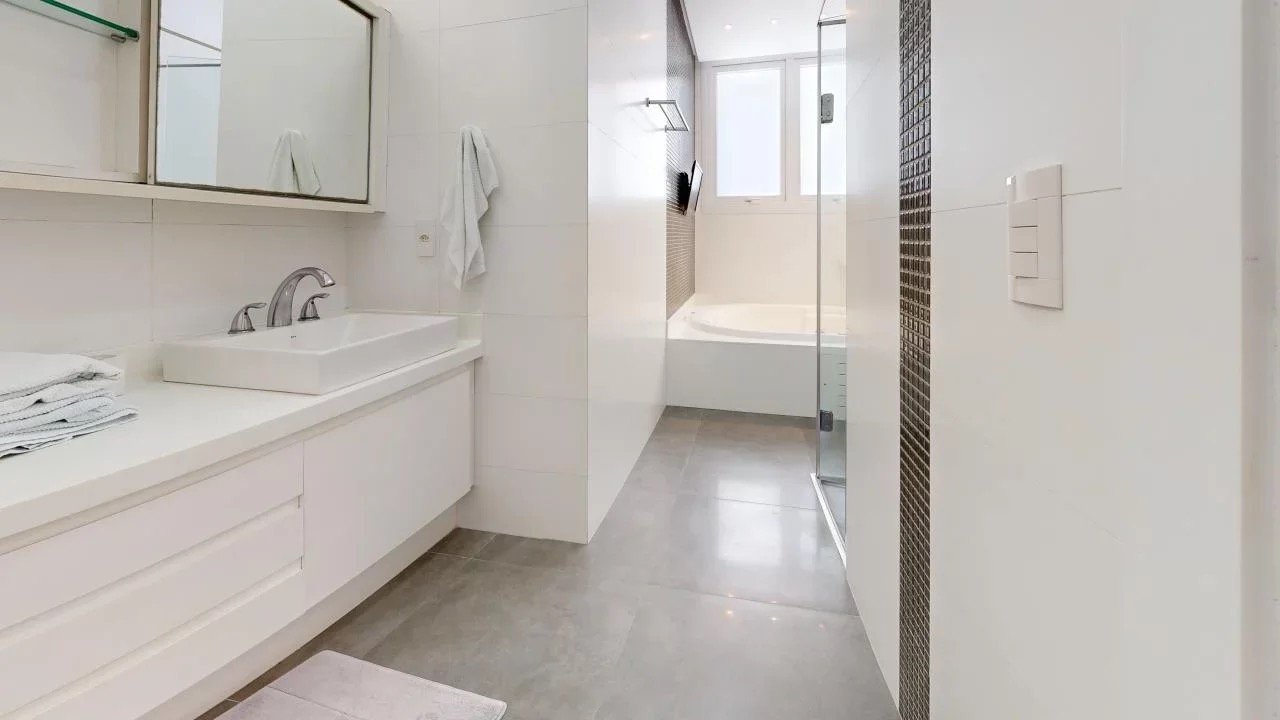 4 Bed, 5 Bath, HouseFor Sale, Jurerê Internacional, Santa Catarina, 88053-317