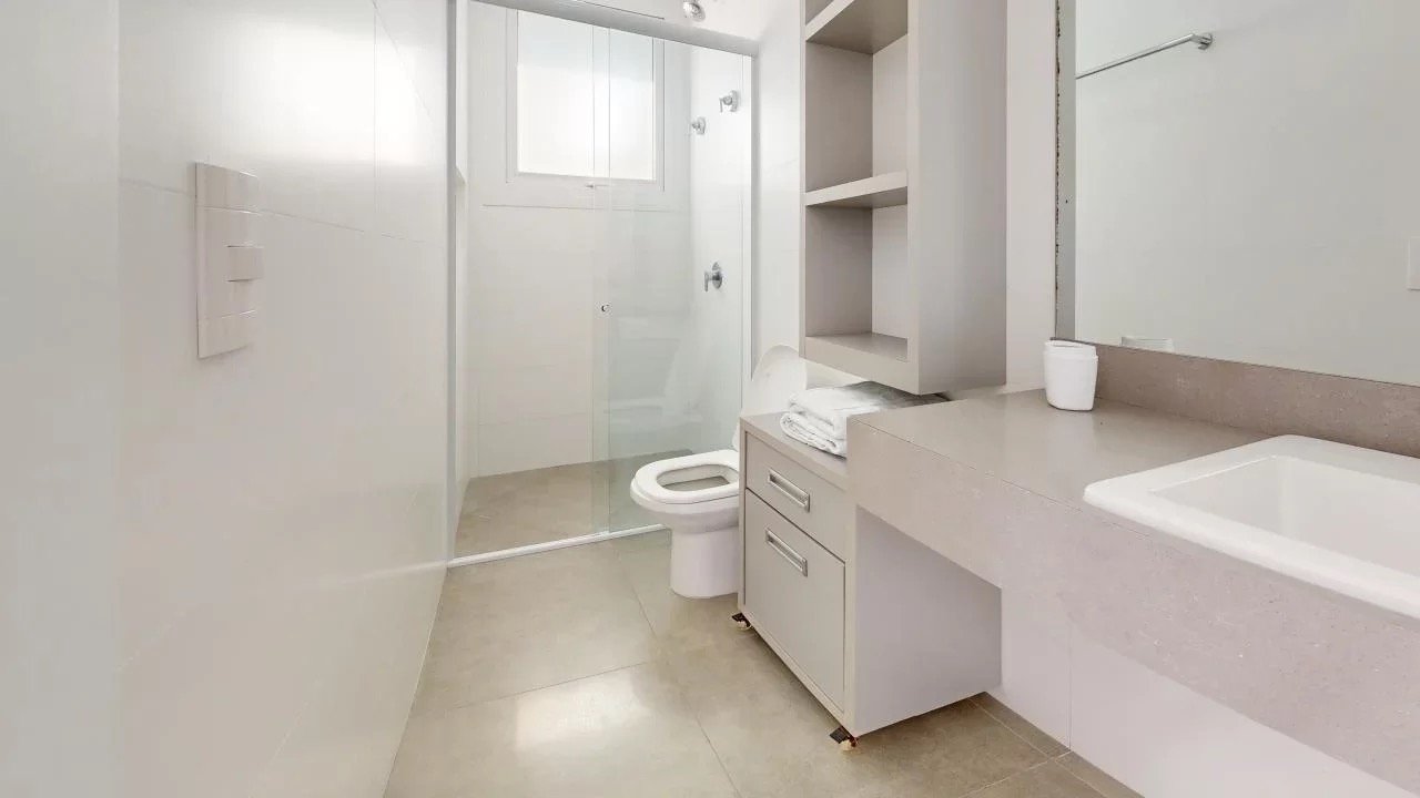 4 Bed, 5 Bath, HouseFor Sale, Jurerê Internacional, Santa Catarina, 88053-317