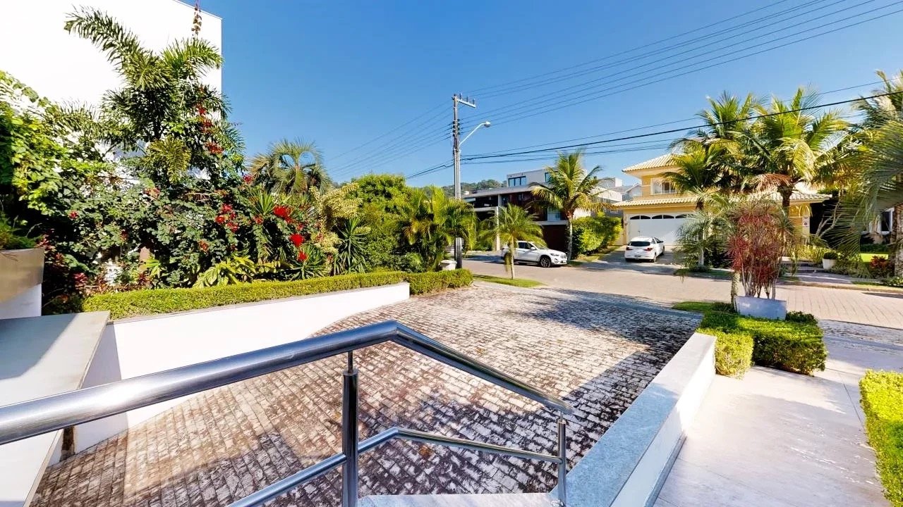 4 Bed, 5 Bath, HouseFor Sale, Jurerê Internacional, Santa Catarina, 88053-317