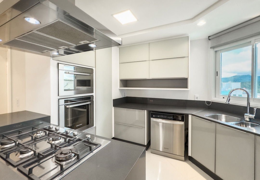 3 Bed, 3 Bath, ApartmentFor Sale, Pioneiros, Santa Catarina, 88331-010