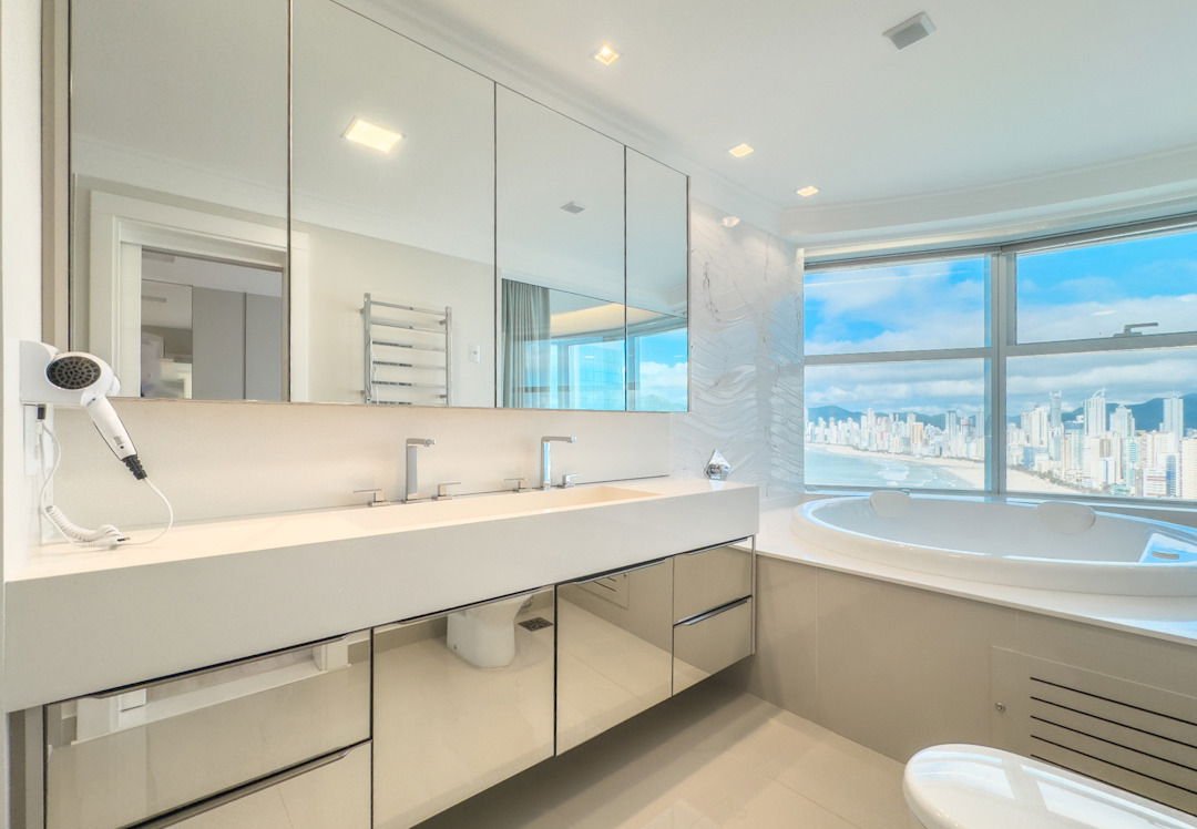 3 Bed, 3 Bath, ApartmentFor Sale, Pioneiros, Santa Catarina, 88331-010