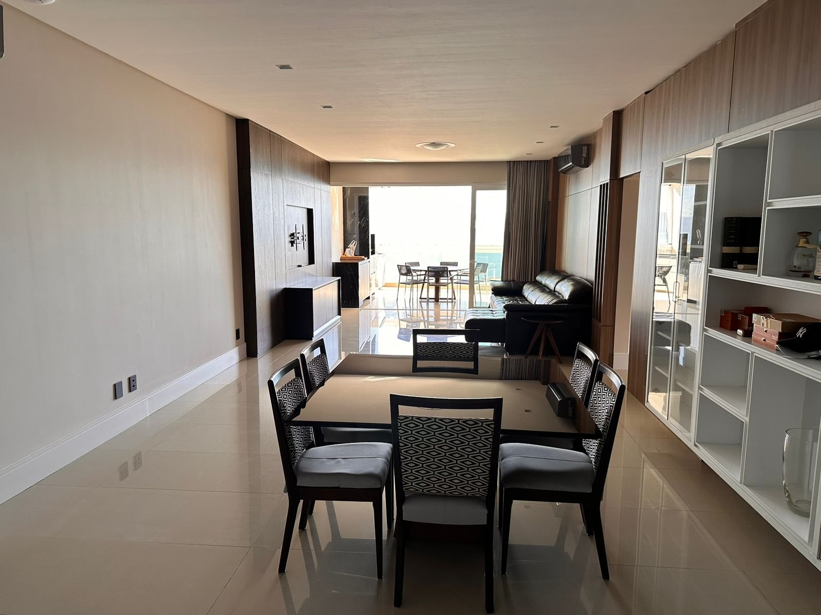 3 Bed, 4 Bath, ApartmentFor Sale, Florianópolis, Santa Catarina, 88054-600