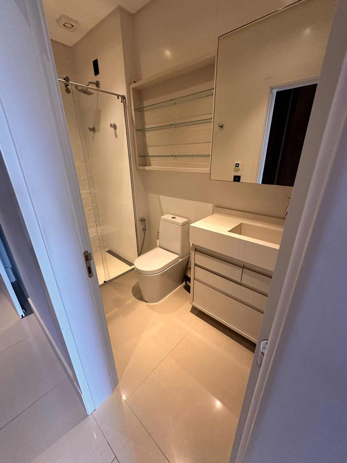 3 Bed, 4 Bath, ApartmentFor Sale, Florianópolis, Santa Catarina, 88054-600