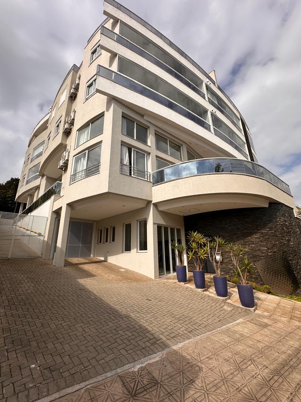 3 Bed, 4 Bath, ApartmentFor Sale, Florianópolis, Santa Catarina, 88054-600