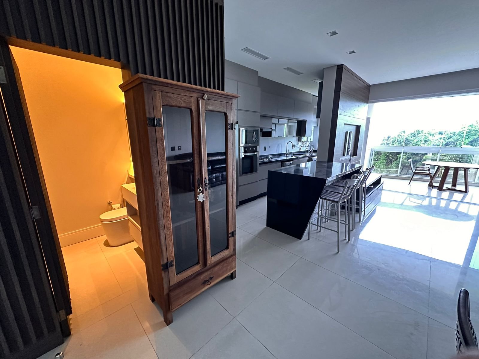 3 Bed, 4 Bath, ApartmentFor Sale, Florianópolis, Santa Catarina, 88054-600