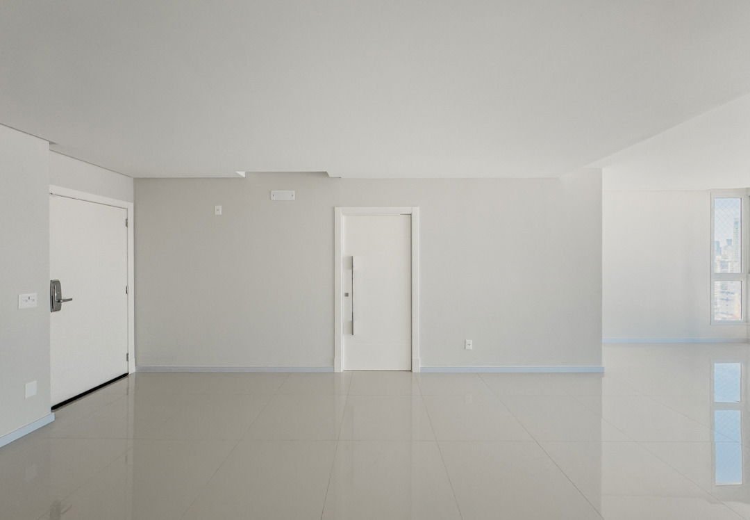 3 Bed, 4 Bath, ApartmentFor Sale, Santa Catarina, Balneário Camboriú