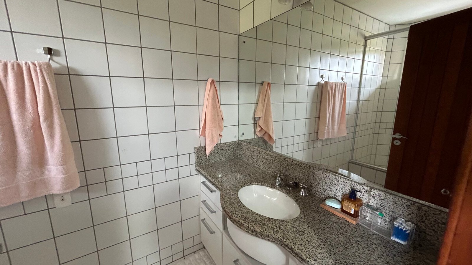 6 Bed, 5 Bath, HouseFor Sale, João Paulo, Santa Catarina, 88030-540