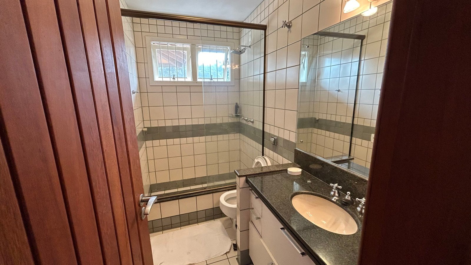 6 Bed, 5 Bath, HouseFor Sale, João Paulo, Santa Catarina, 88030-540