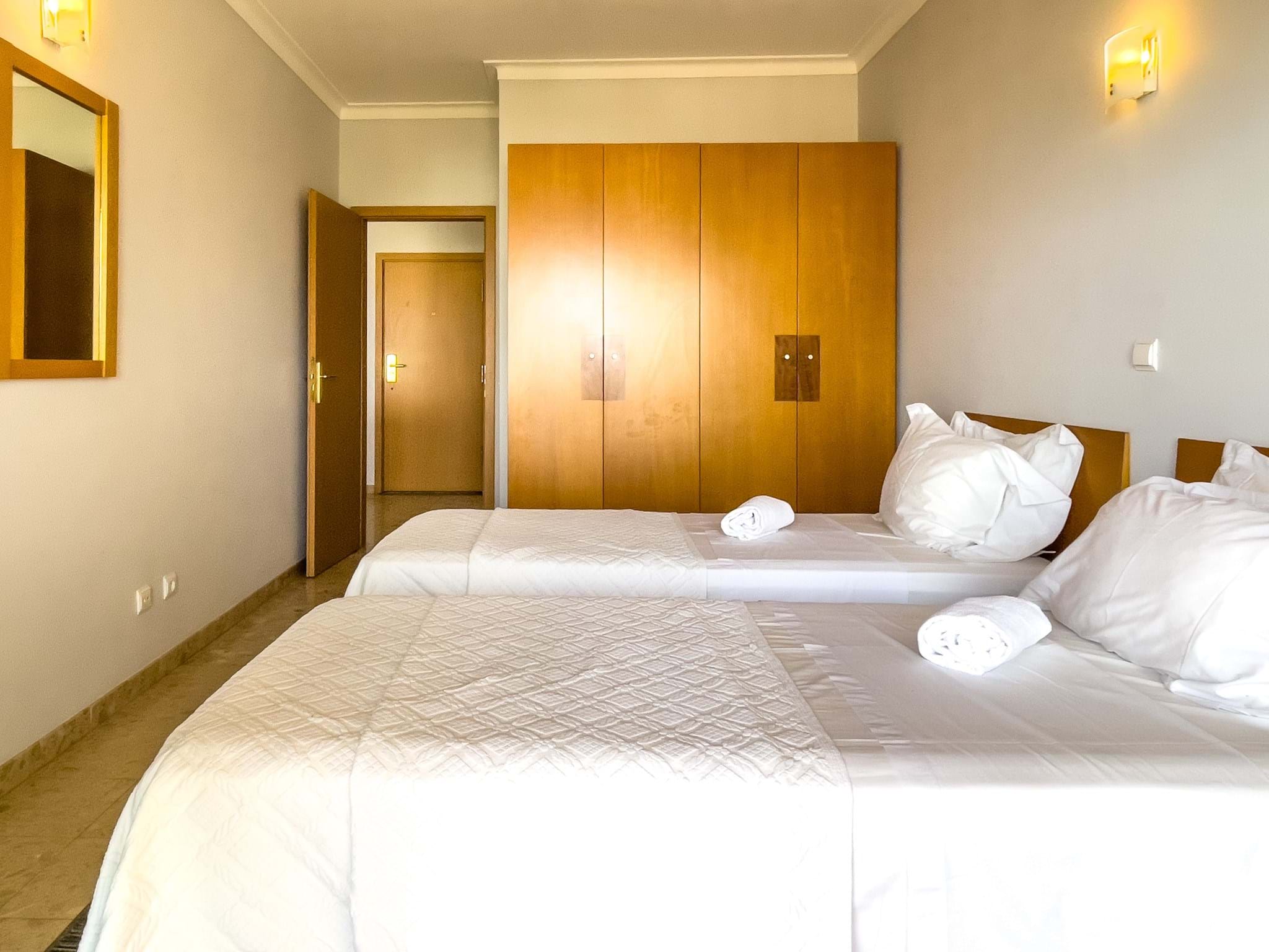 1 Bed, 1 Bath, ApartmentFor Sale, Praia da Rocha, Portimão, Faro, 8500-801