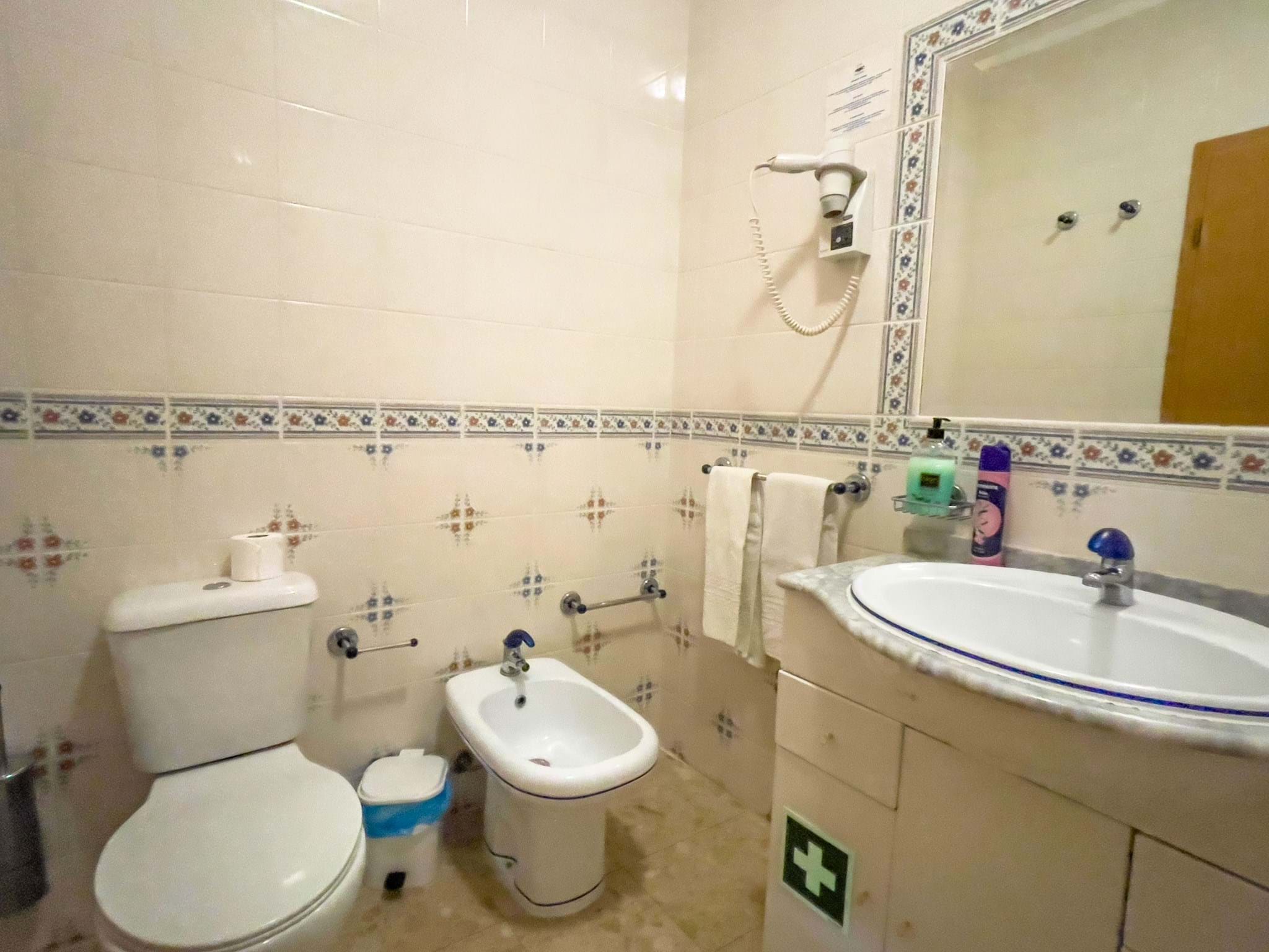 1 Bed, 1 Bath, ApartmentFor Sale, Praia da Rocha, Portimão, Faro, 8500-801