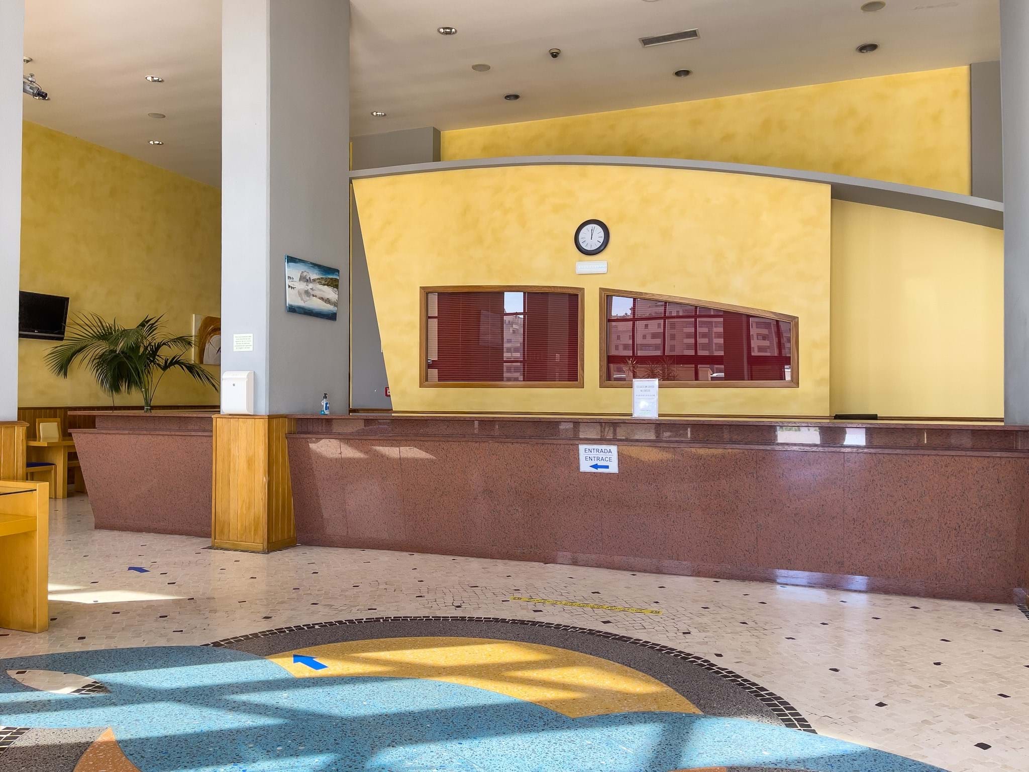 1 Bed, 1 Bath, ApartmentFor Sale, Praia da Rocha, Portimão, Faro, 8500-801