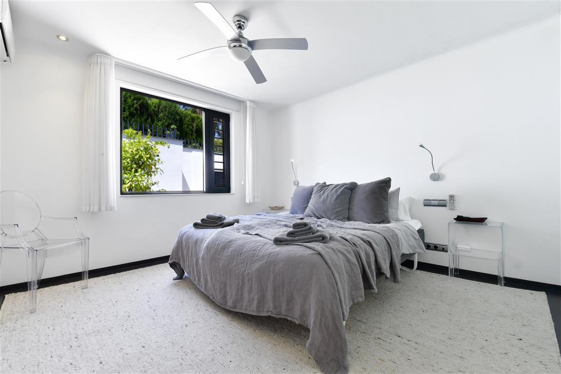 5 Bed, 6 Bath, HouseFor Sale, Nueva Andalucia, Malaga