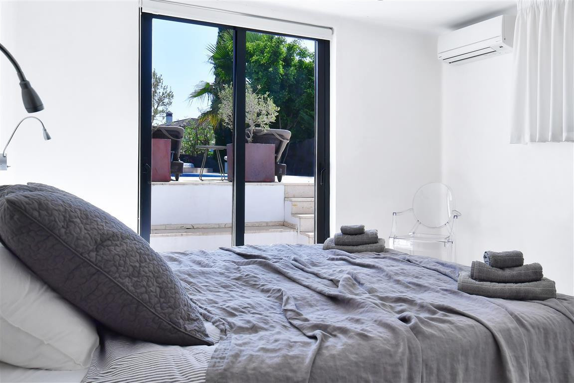 5 Bed, 6 Bath, HouseFor Sale, Nueva Andalucia, Malaga