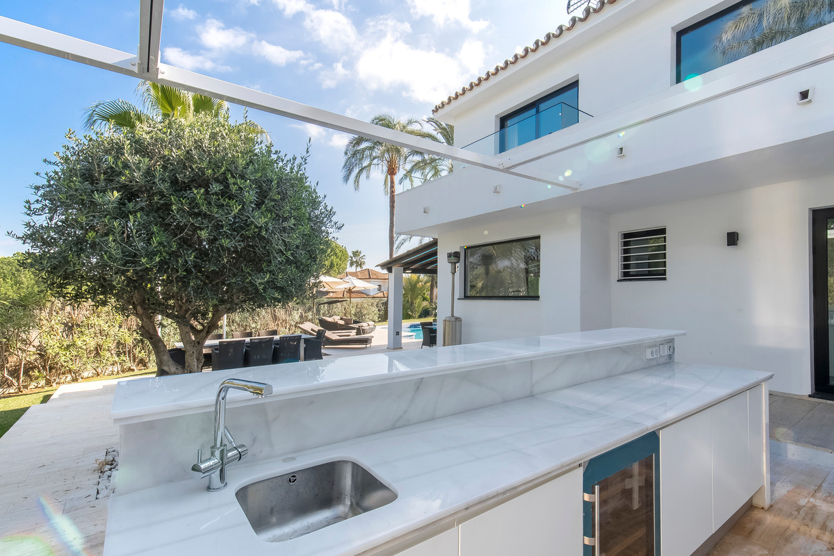 5 Bed, 6 Bath, HouseFor Sale, Nueva Andalucia, Malaga