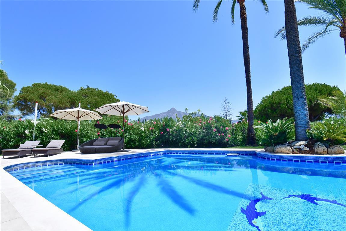 5 Bed, 6 Bath, HouseFor Sale, Nueva Andalucia, Malaga