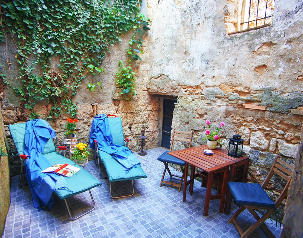 1 Bed, HouseFor Sale, Magalas, Herault, Languedoc-Roussillon, 34480