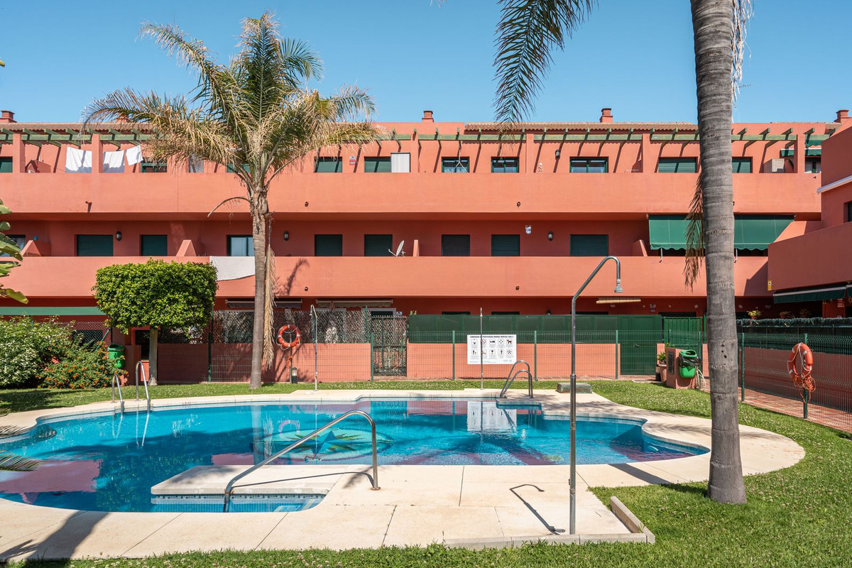 1 Bed, 1 Bath, ApartmentFor Sale, Casares Playa, Malaga