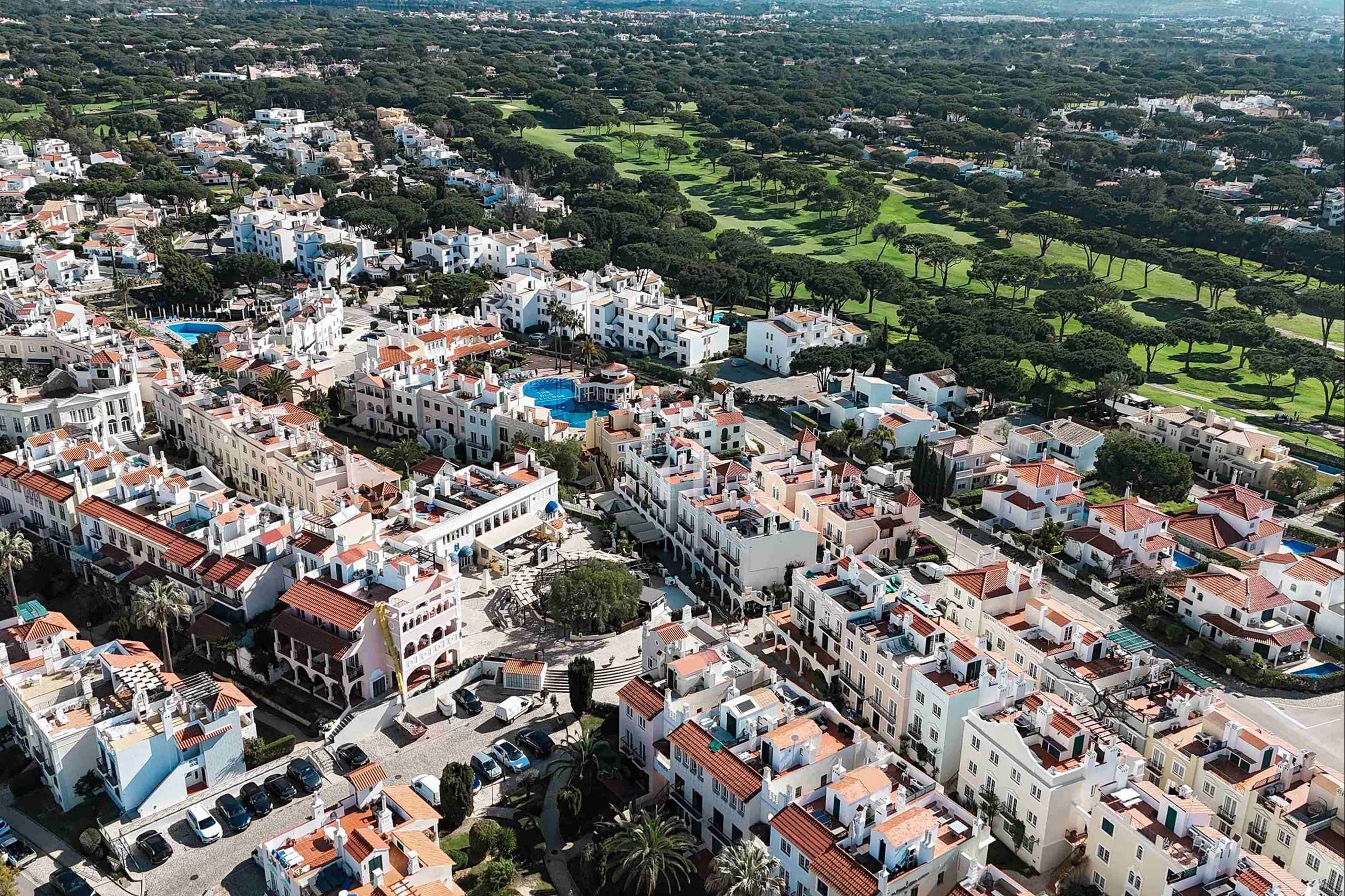 2 Bed, 2 Bath, ApartmentFor Sale, Loulé, Faro, 8125-406