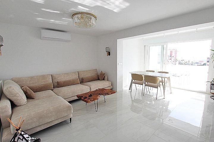2 Bed, 2 Bath, ApartmentFor Sale, Torrevieja, Alicante