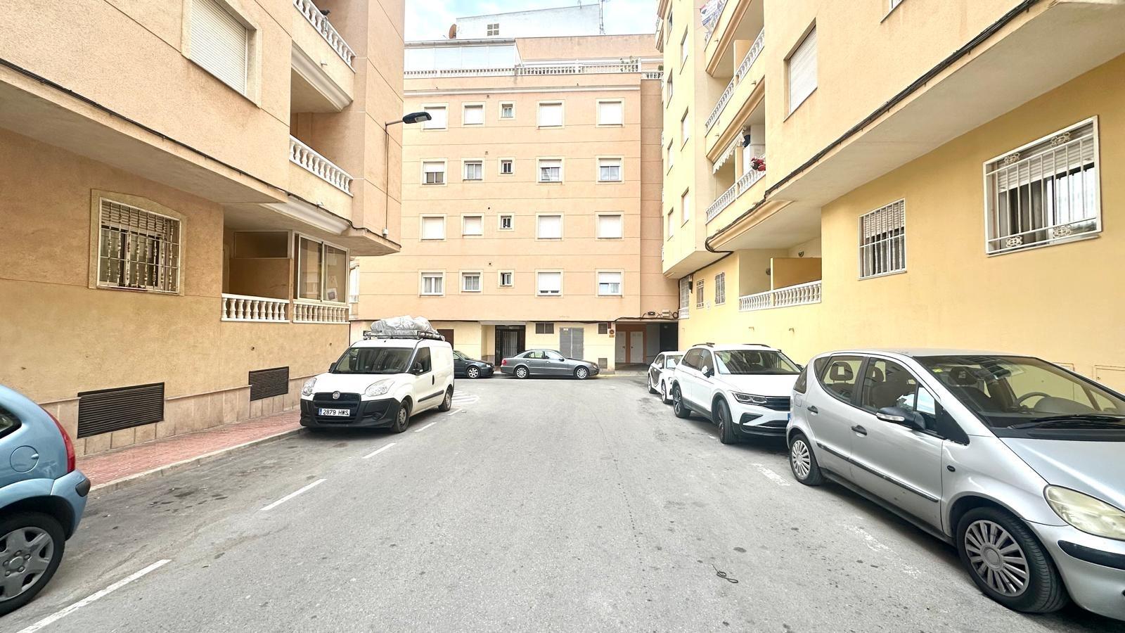 1 Bed, 1 Bath, ApartmentFor Sale, Torrevieja, Alicante