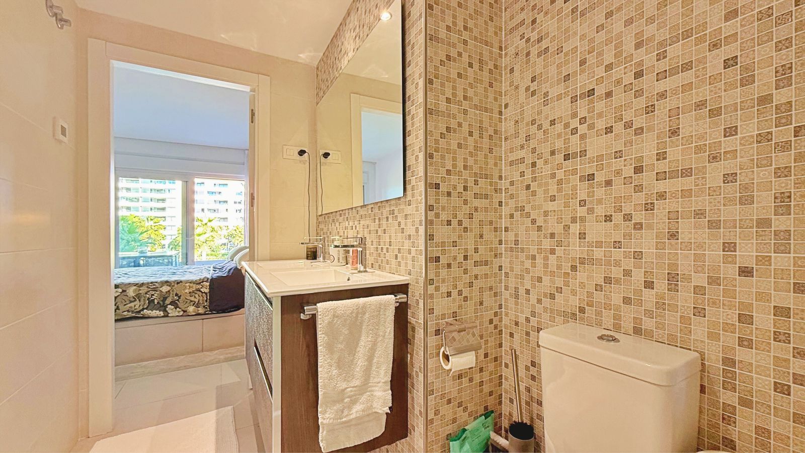 2 Bed, 2 Bath, ApartmentFor Sale, Torrevieja, Alicante