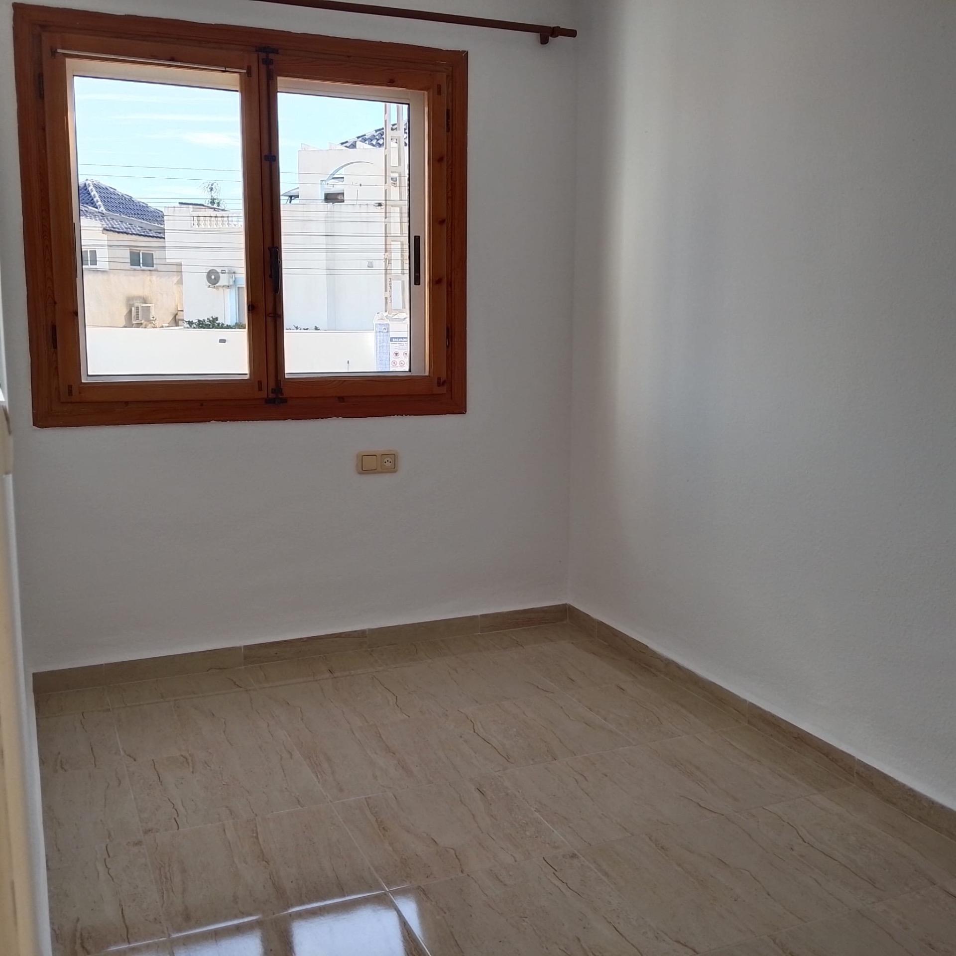 2 Bed, 1 Bath, HouseFor Sale, Torrevieja, Alicante