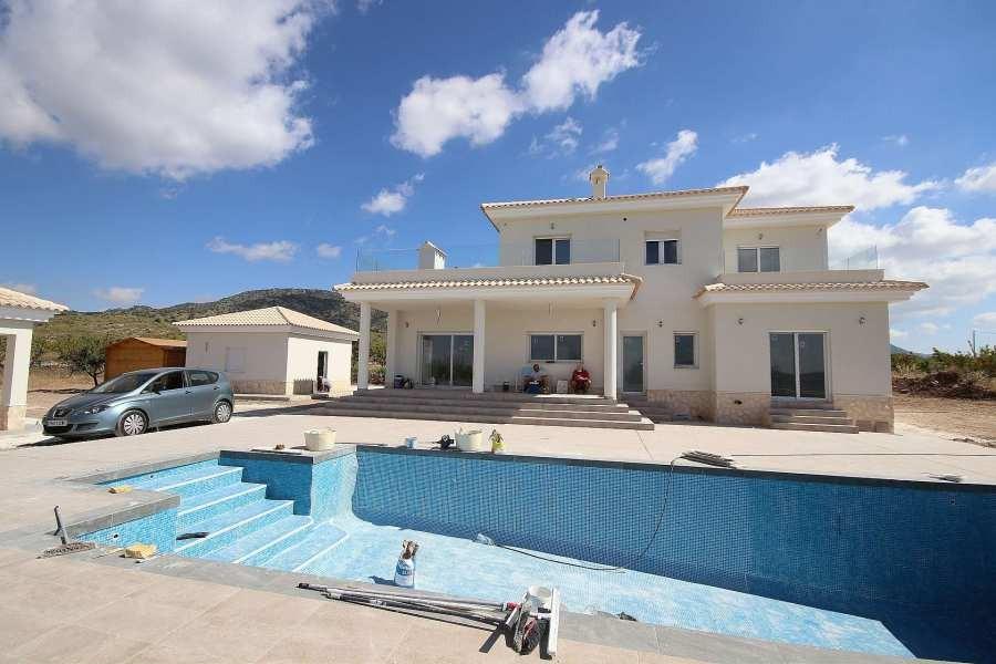 4 Bed, 3 Bath, HouseFor Sale, Pinoso, Alicante