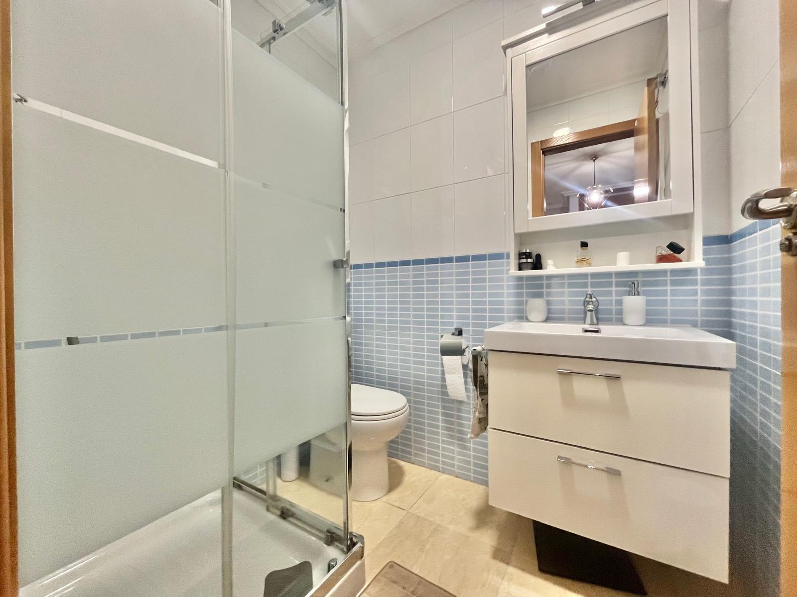 3 Bed, 2 Bath, ApartmentFor Sale, Torrevieja, Alicante