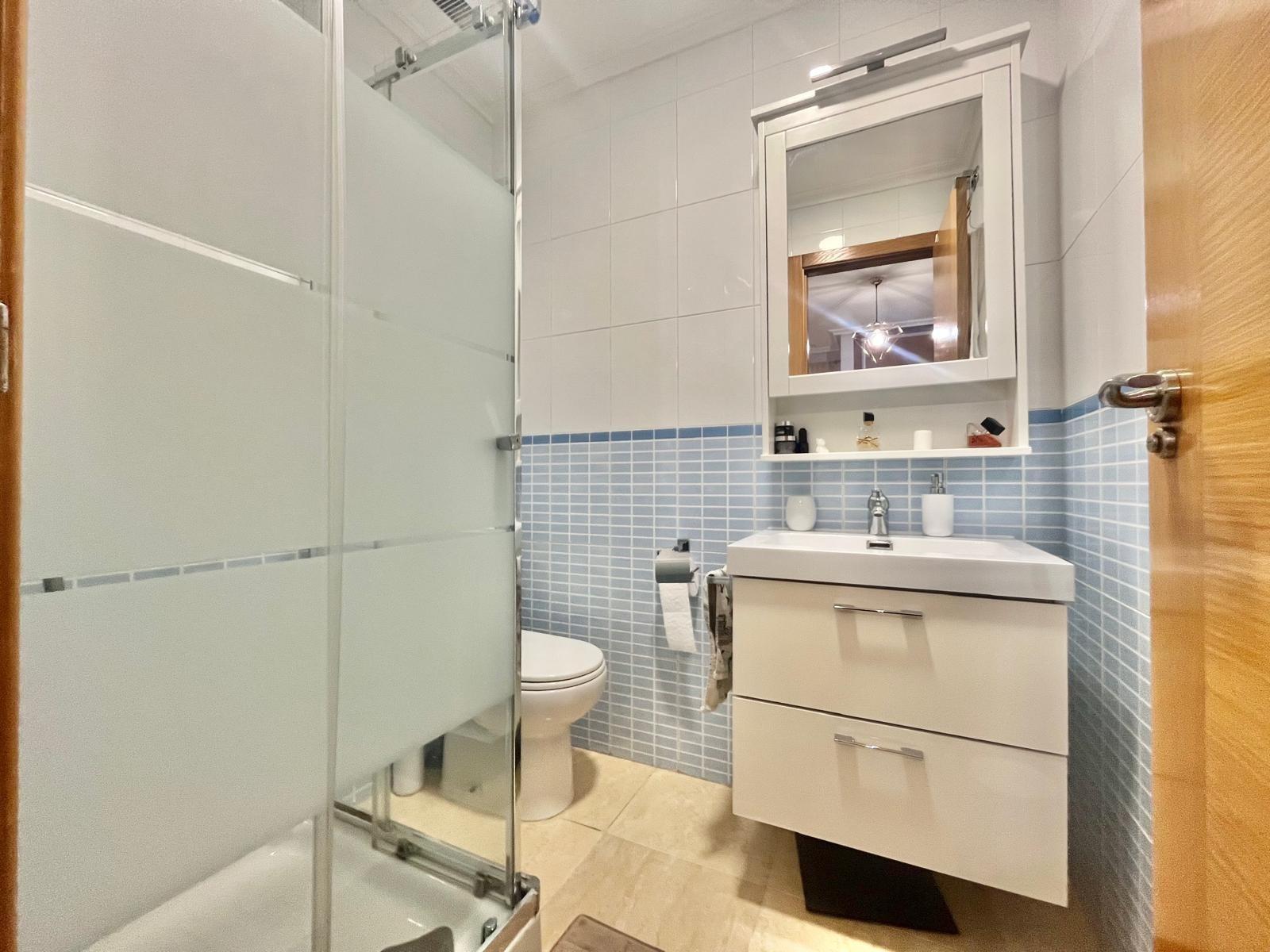 3 Bed, 2 Bath, ApartmentFor Sale, Torrevieja, Alicante