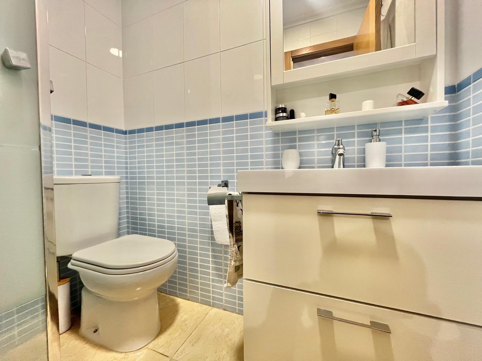 3 Bed, 2 Bath, ApartmentFor Sale, Torrevieja, Alicante