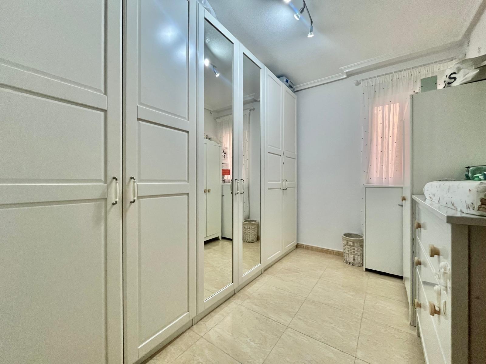 3 Bed, 2 Bath, ApartmentFor Sale, Torrevieja, Alicante