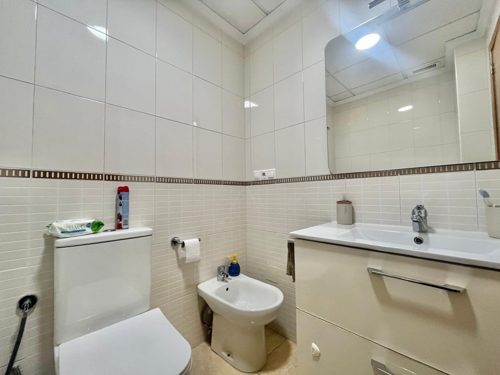 3 Bed, 2 Bath, ApartmentFor Sale, Torrevieja, Alicante