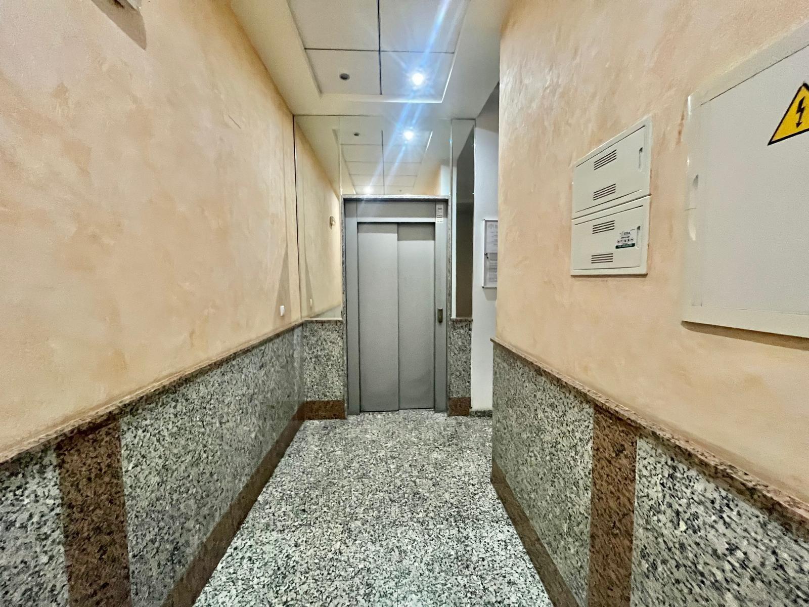 3 Bed, 2 Bath, ApartmentFor Sale, Torrevieja, Alicante