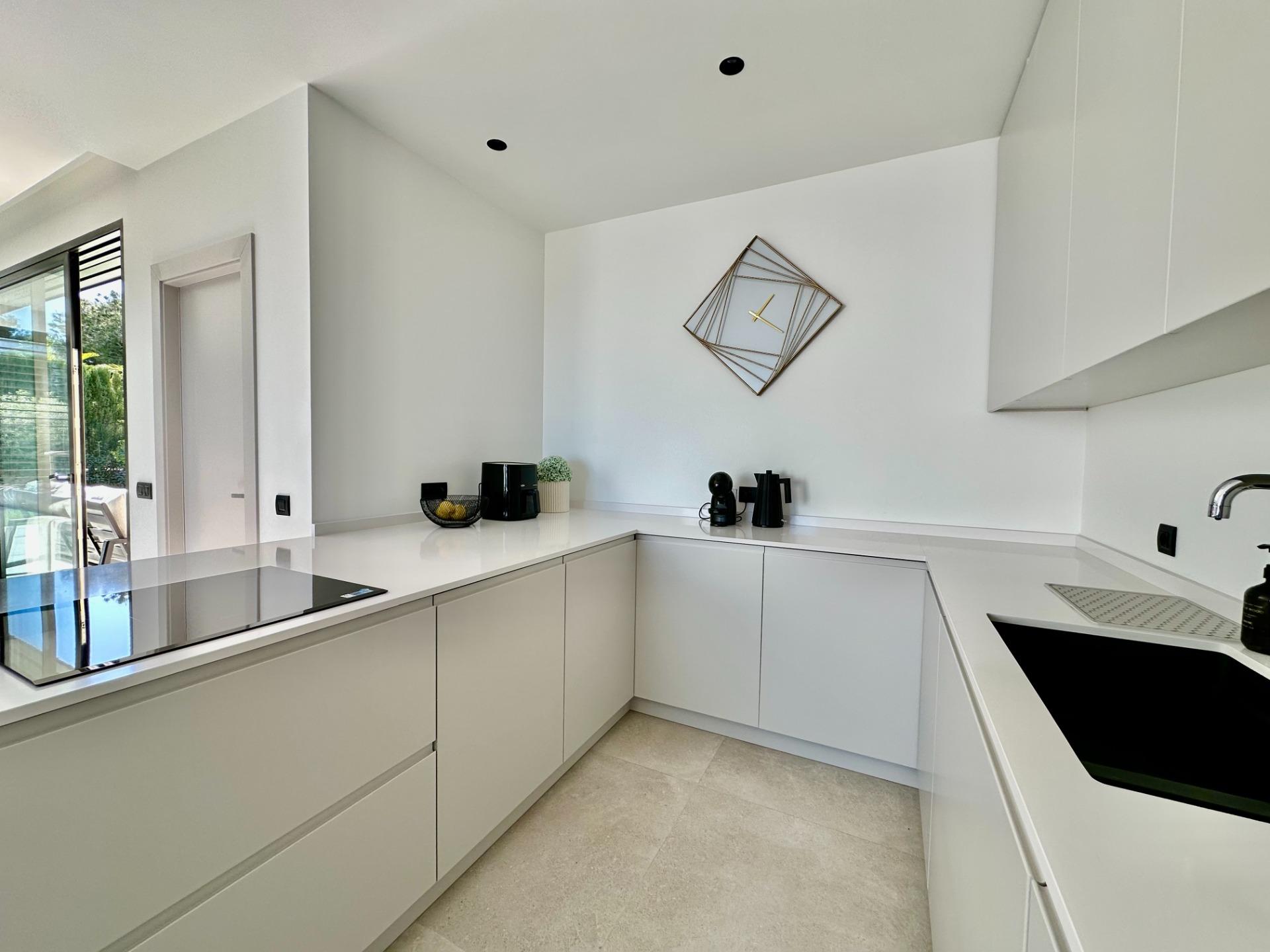 3 Bed, 2 Bath, HouseFor Sale, Orihuela, Alicante