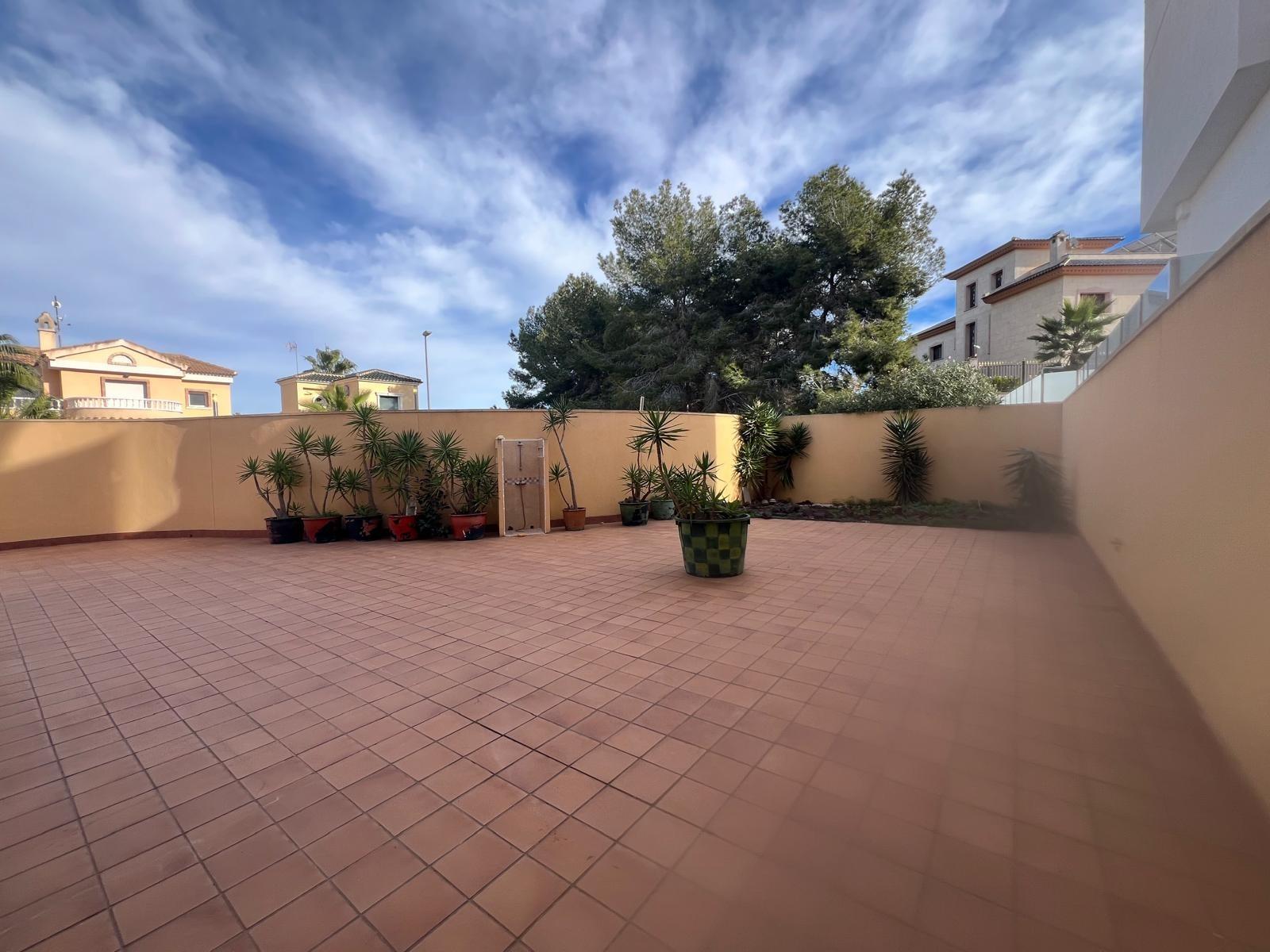 4 Bed, 2 Bath, HouseFor Sale, Orihuela Costa, Alicante