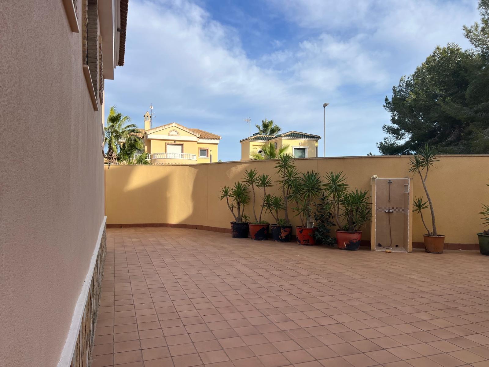 4 Bed, 2 Bath, HouseFor Sale, Orihuela Costa, Alicante