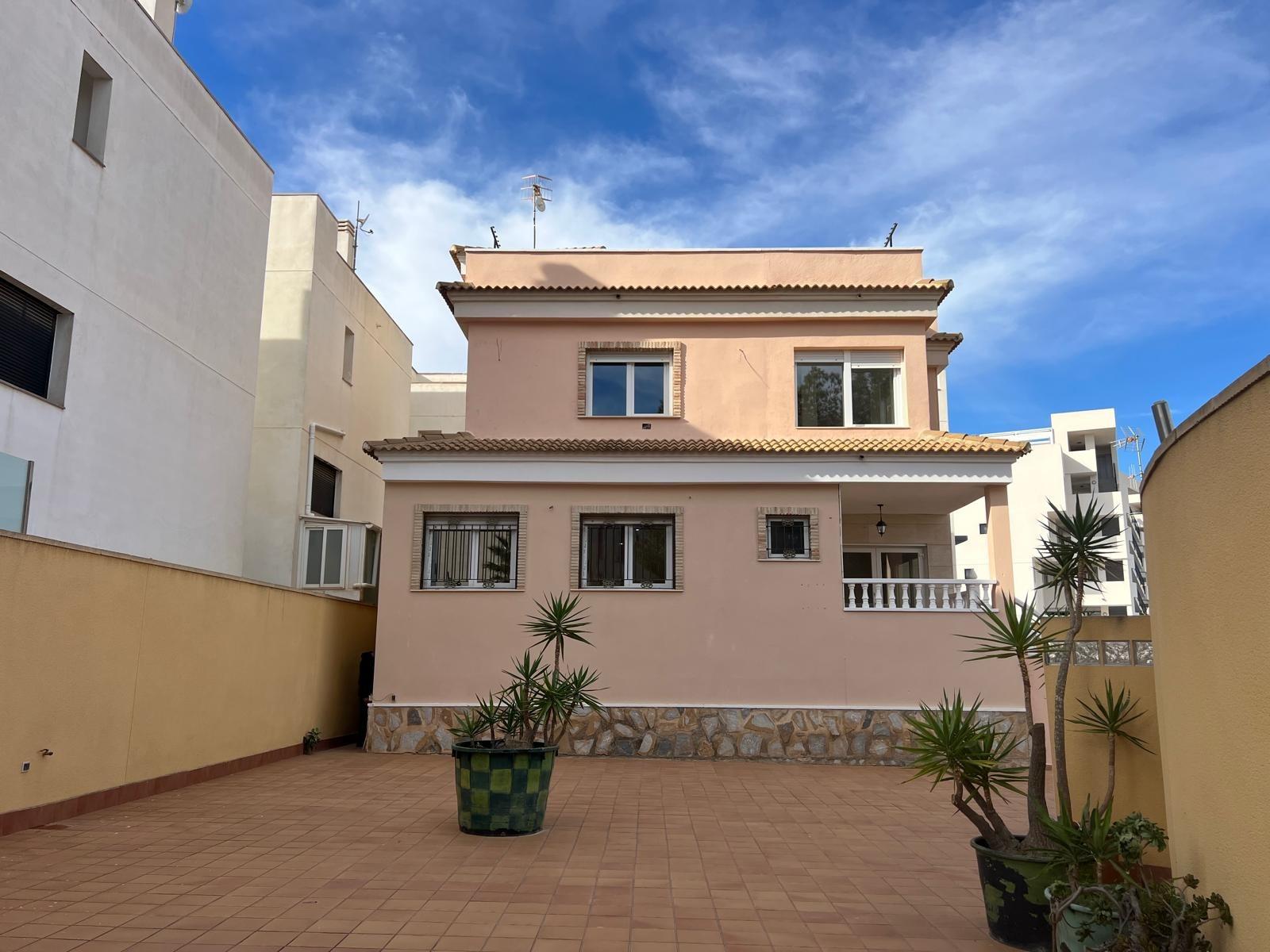 4 Bed, 2 Bath, HouseFor Sale, Orihuela Costa, Alicante