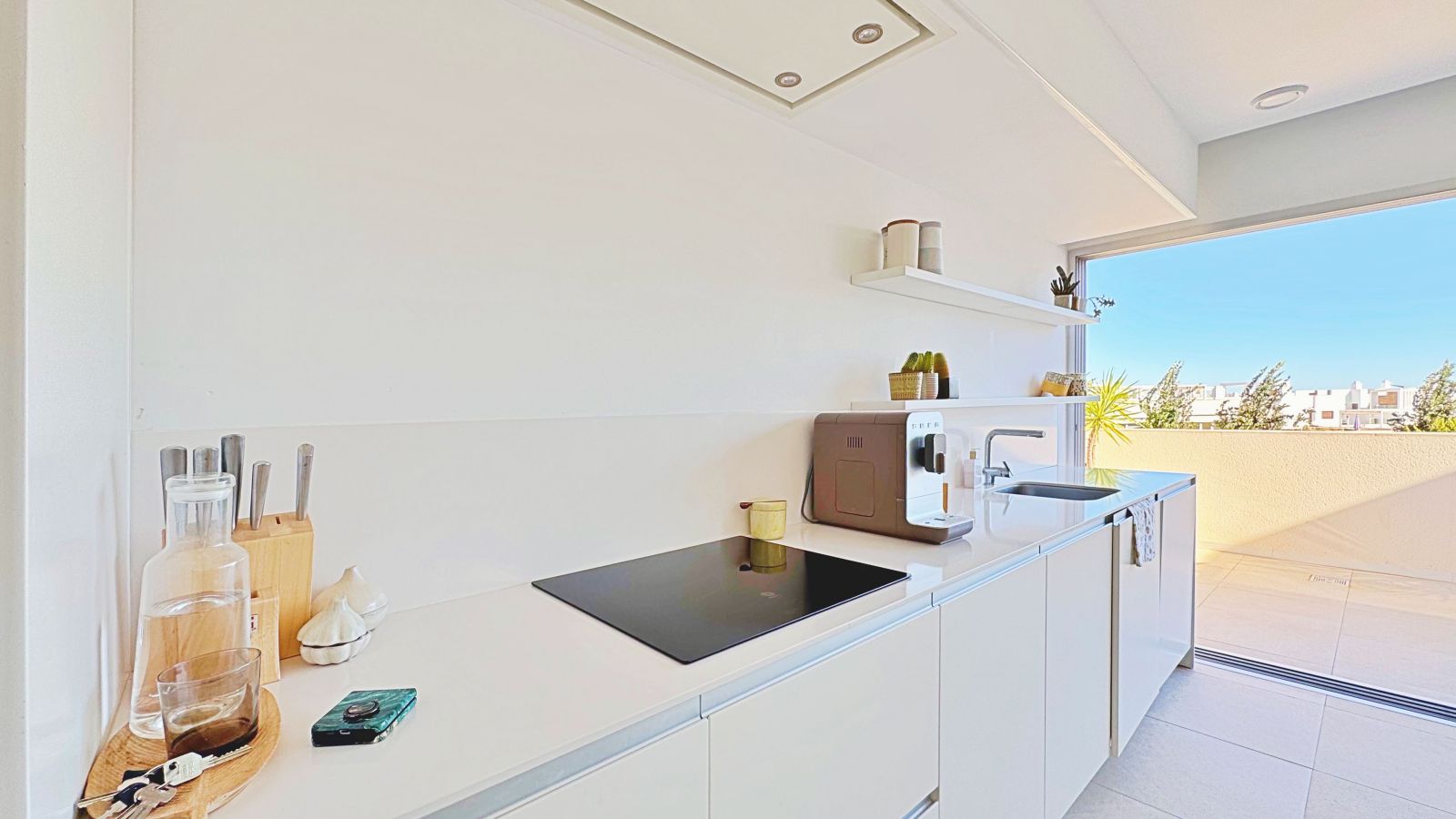 3 Bed, 2 Bath, ApartmentFor Sale, Torrevieja, Alicante