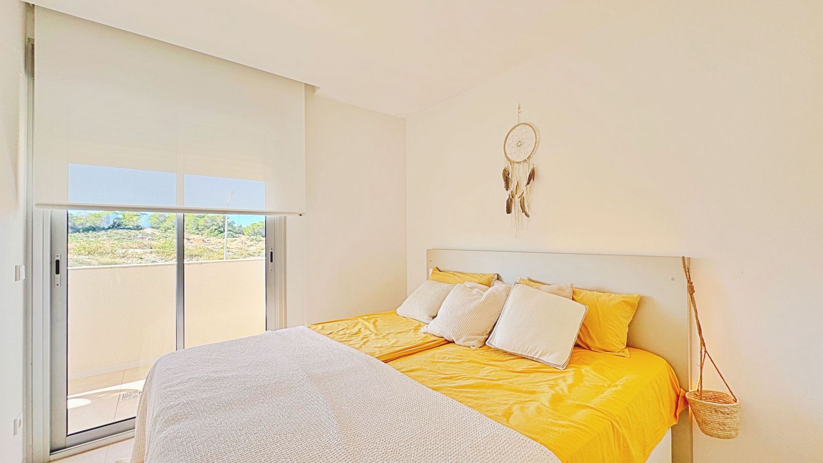 3 Bed, 2 Bath, ApartmentFor Sale, Torrevieja, Alicante