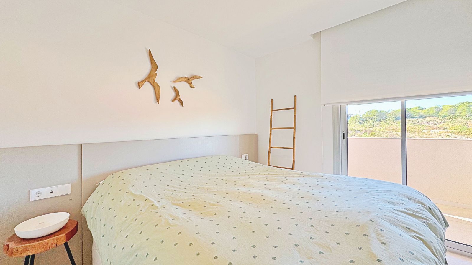 3 Bed, 2 Bath, ApartmentFor Sale, Torrevieja, Alicante